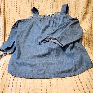 Madewell off the shoulder Chambray shirt Size M
